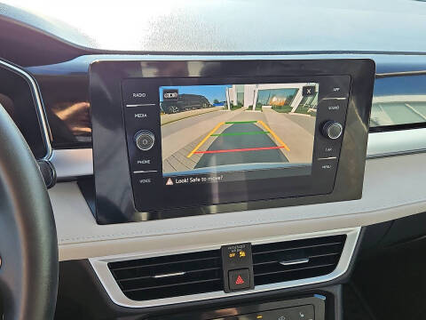 2025 Volkswagen Taos SE