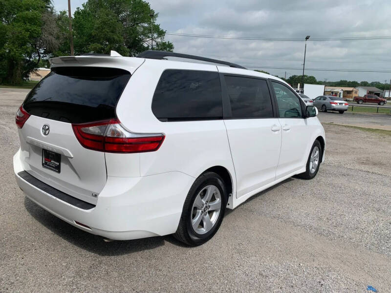 2019 Toyota Sienna