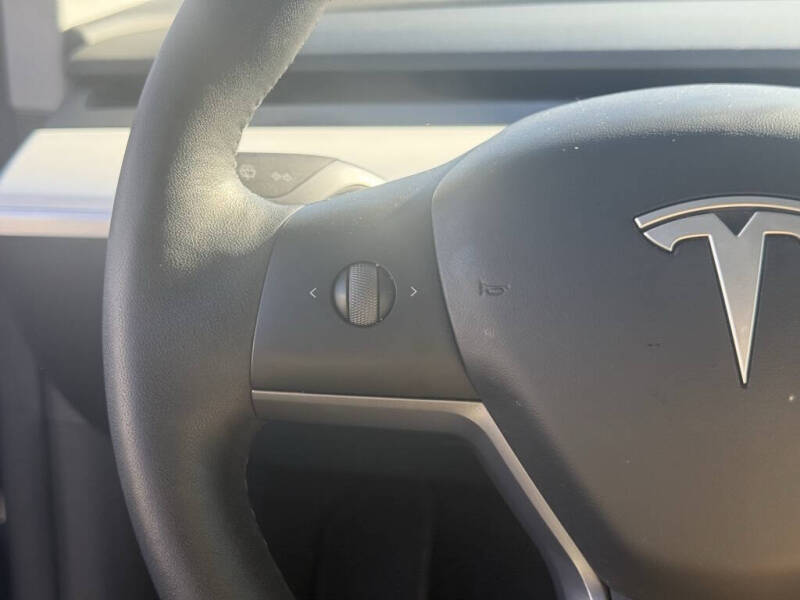 2024 Tesla Model Y Performance