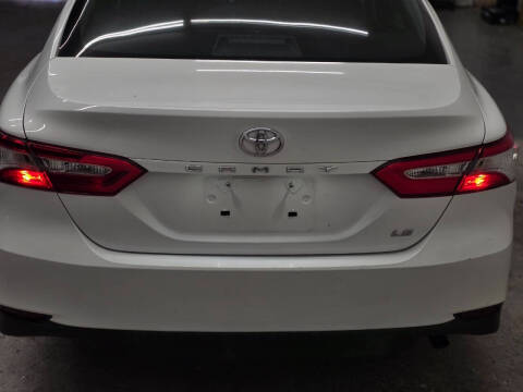 2018 Toyota Camry LE