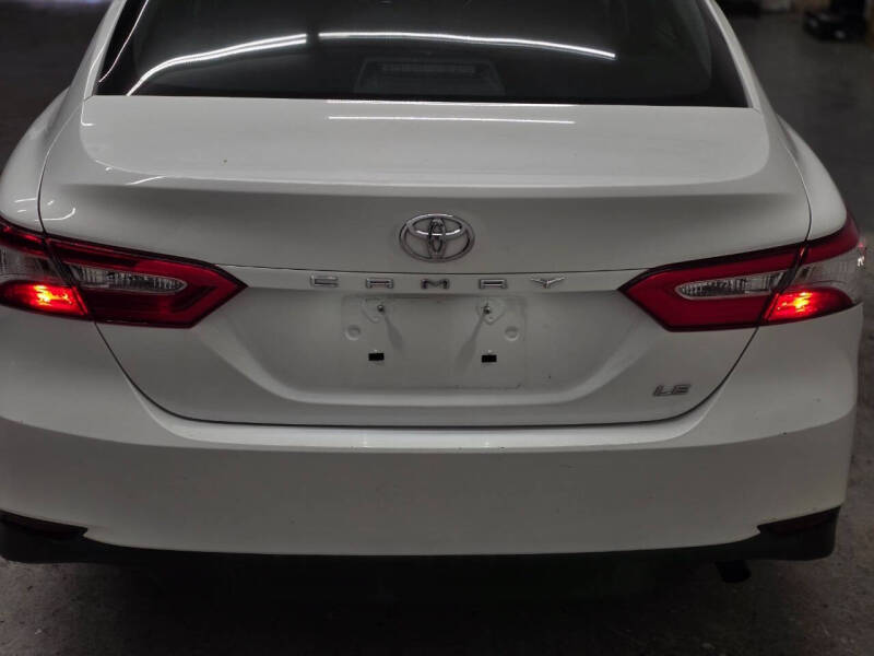 2018 Toyota Camry LE