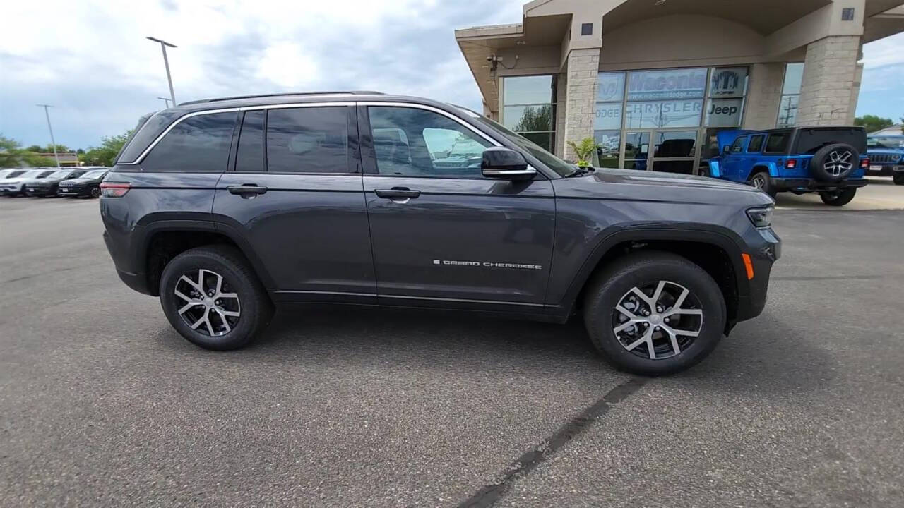 2024 Jeep Grand Cherokee for sale at Victoria Auto Sales in Victoria, MN