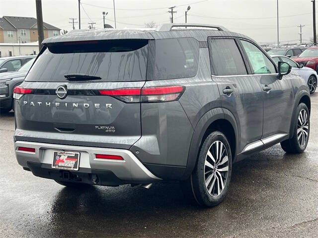 2025 Nissan Pathfinder Platinum