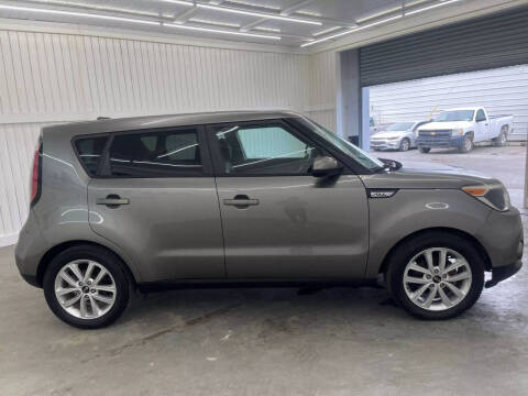 2017 Kia Soul +
