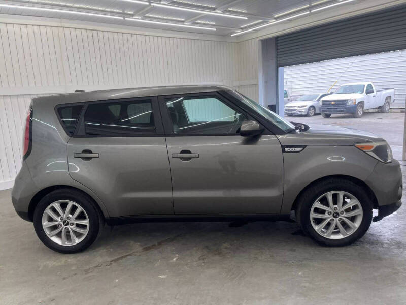 2017 Kia Soul +