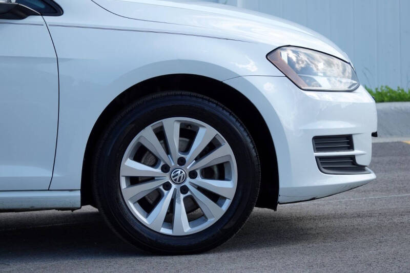 2015 Volkswagen Golf TDI SE