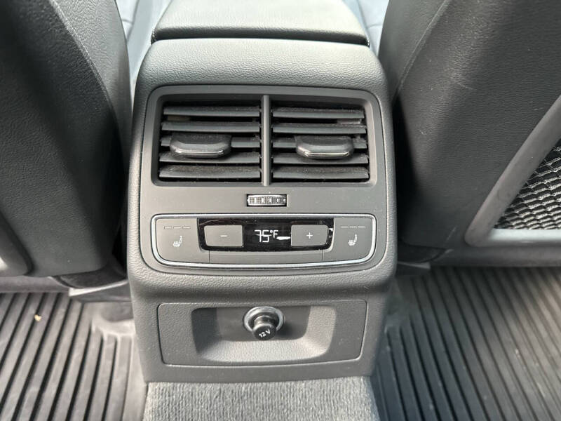 2017 Audi A4 2.0T quattro Premium Plus