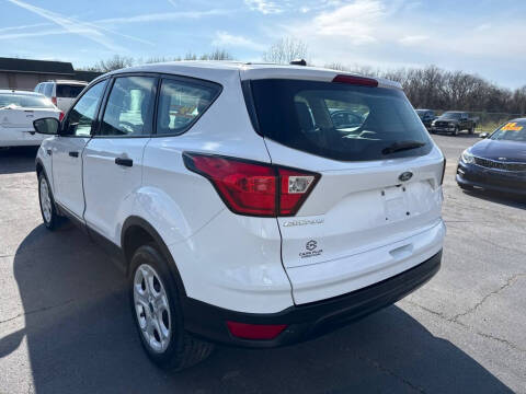 2019 Ford Escape S
