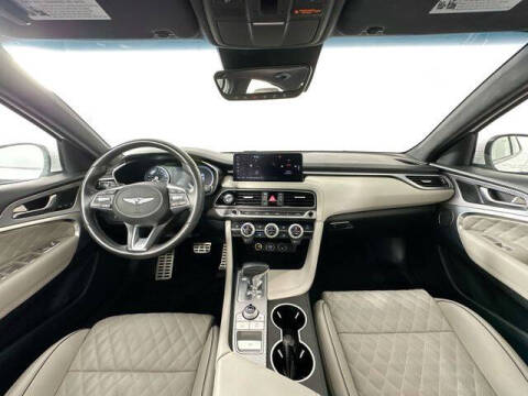 2023 Genesis G70