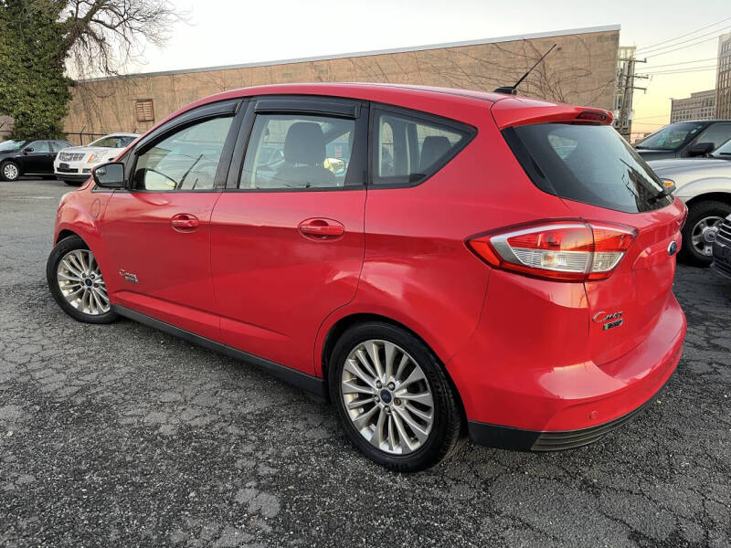 2017 Ford C-MAX Energi SE