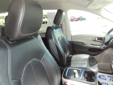 2022 Chrysler Pacifica Touring L