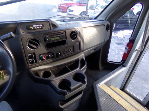 2019 Ford E-Series E-450 SD