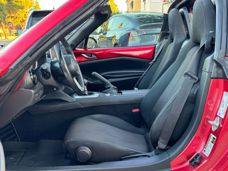 2017 Mazda MX-5 Miata RF Club