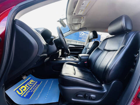 2017 Nissan Pathfinder SL