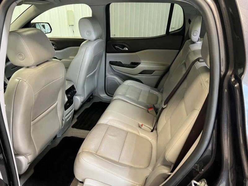 2017 GMC Acadia SLT-1