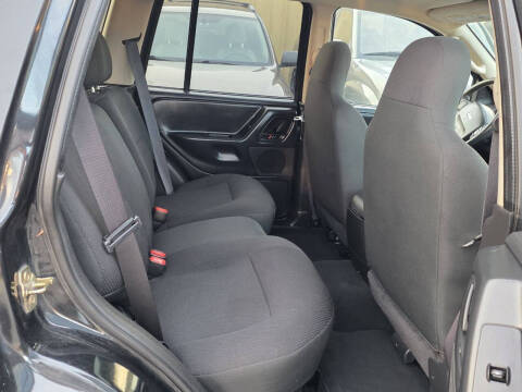 2003 Jeep Grand Cherokee Laredo