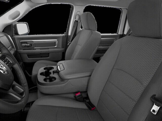 2017 RAM 1500 SLT