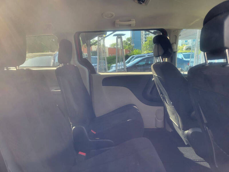 2013 Dodge Grand Caravan SE