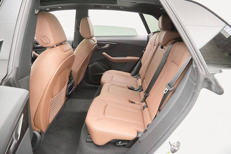 2023 Audi Q8 quattro Premium Plus 55 TFSI