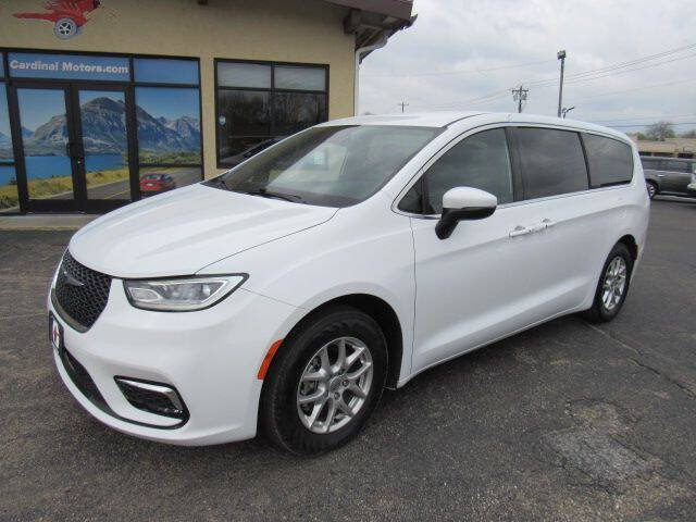 2023 Chrysler Pacifica Touring