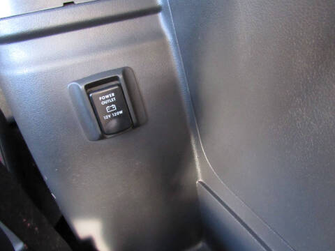 2020 Mitsubishi Outlander LE