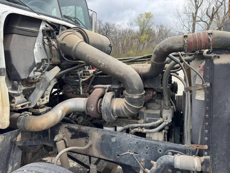 1995 Freightliner FLD120