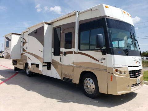 2008 Winnebago Voyage