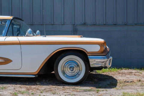 1960 Ford Thunderbird