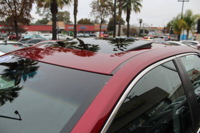 2015 Toyota Camry Hybrid SE