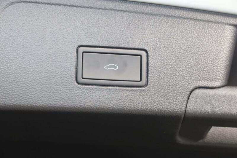 2024 Volkswagen Atlas Cross Sport SEL Premium R-Line 4Motion