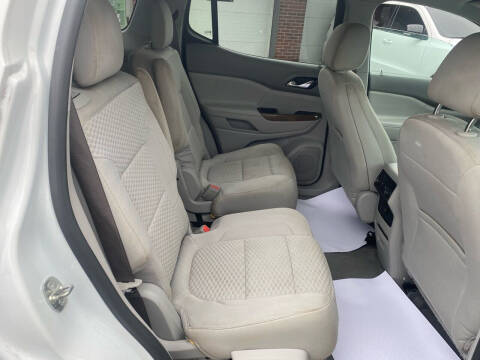 2017 GMC Acadia SLE-2