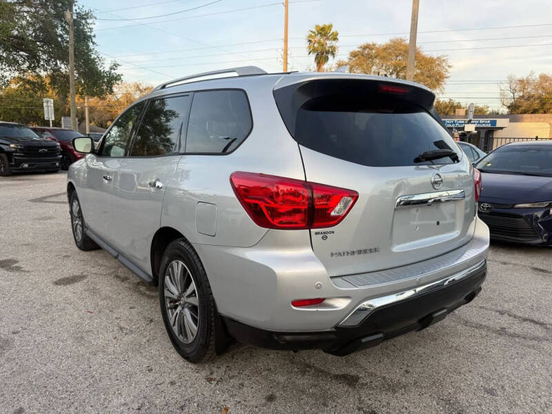 2020 Nissan Pathfinder S