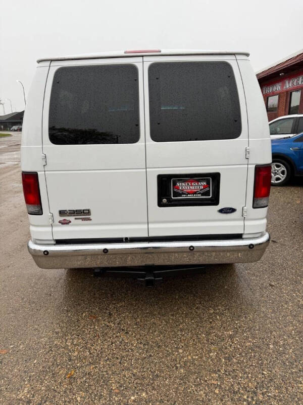 2008 Ford E-Series E-350 SD XLT