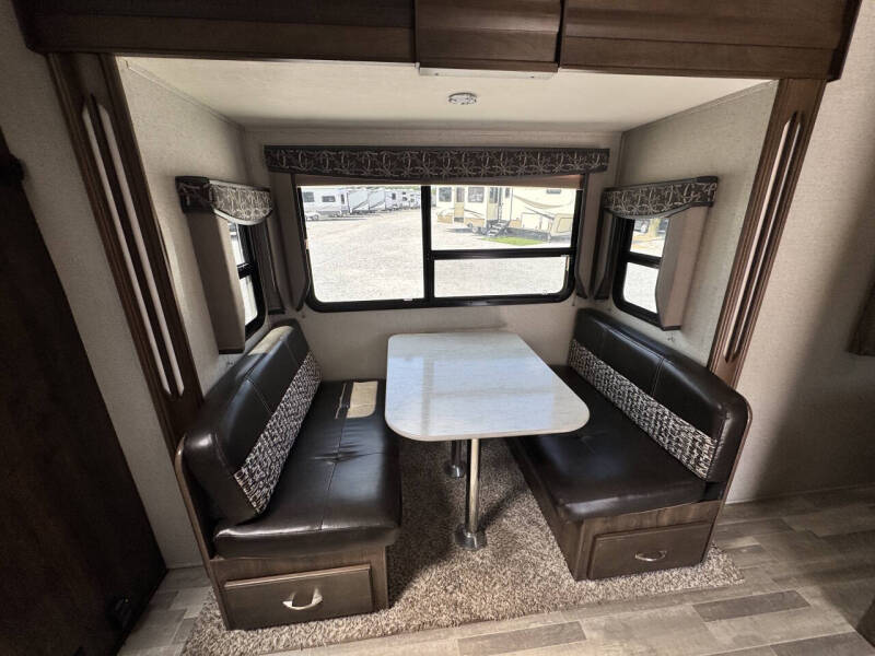 2018 Dutchmen Aerolite 2424BH