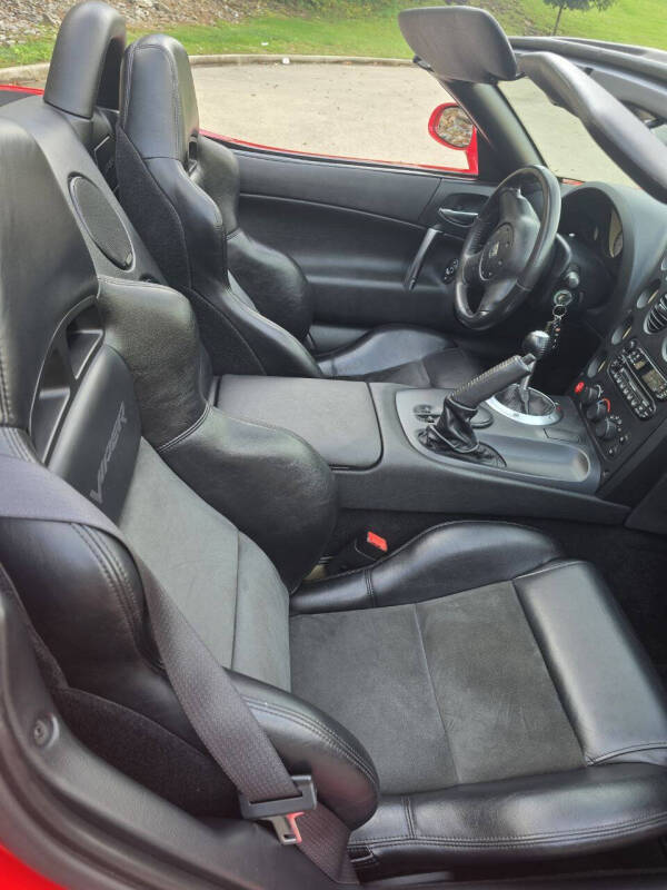 2003 Dodge Viper SRT-10