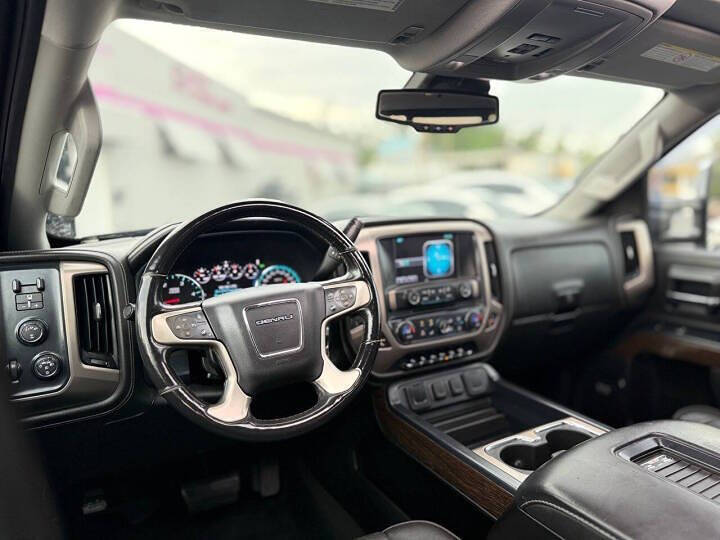 2017 GMC Sierra 3500HD Denali
