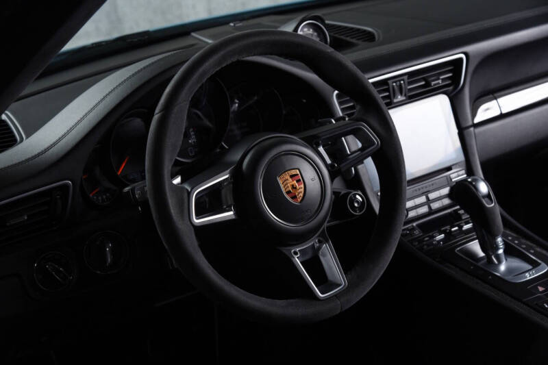 2017 Porsche 911 Turbo S