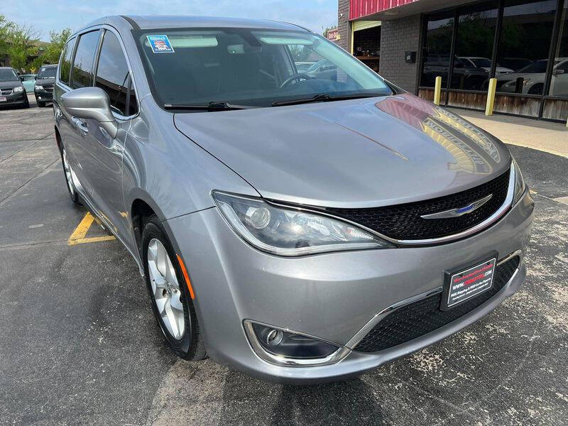 2020 Chrysler Pacifica Touring