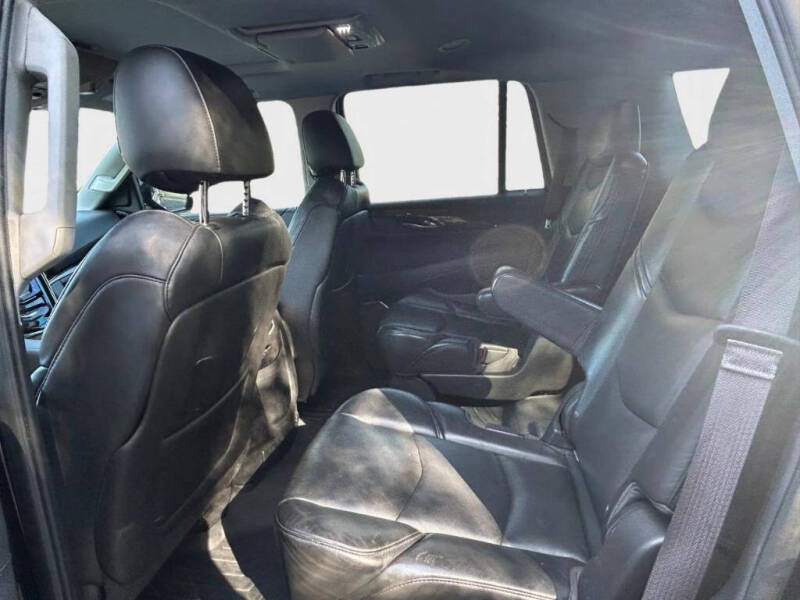 2015 Cadillac Escalade Luxury