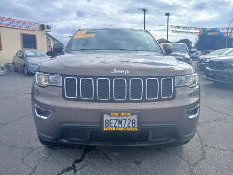 2018 Jeep Grand Cherokee Laredo E