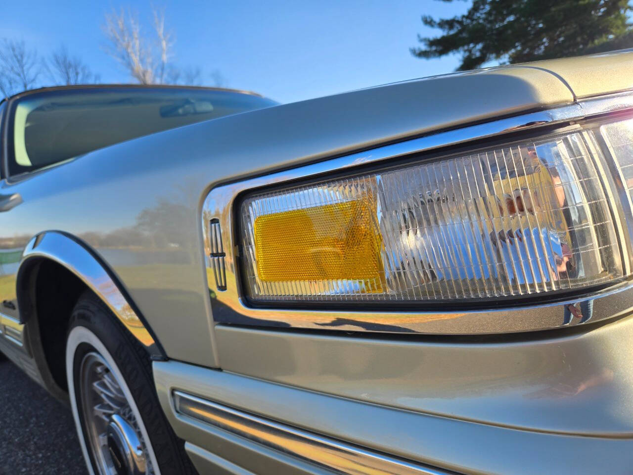 1997 Lincoln Town Car 57