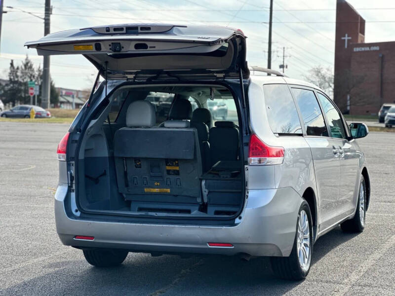 2011 Toyota Sienna