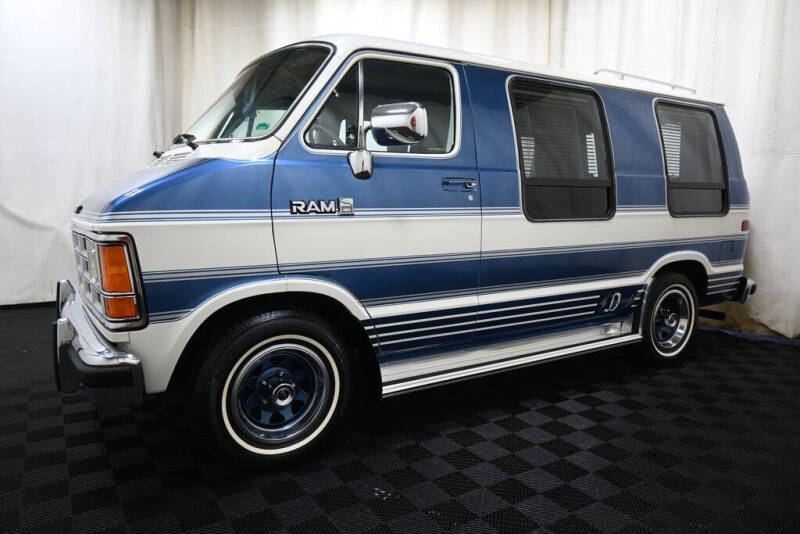 1987 Dodge Ram Van B150