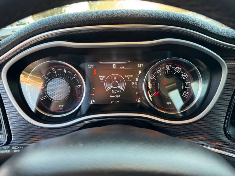 2017 Dodge Challenger SXT Plus