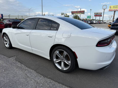 2017 Dodge Charger SXT