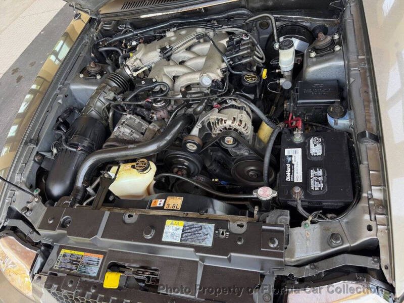 2002 Ford Mustang Deluxe