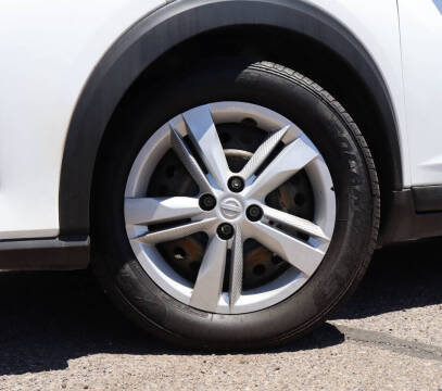 2023 Nissan Kicks S