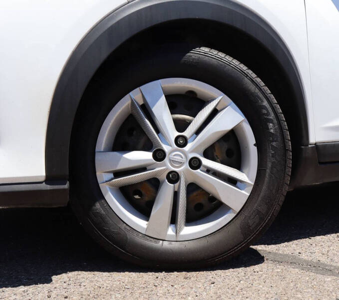 2023 Nissan Kicks S