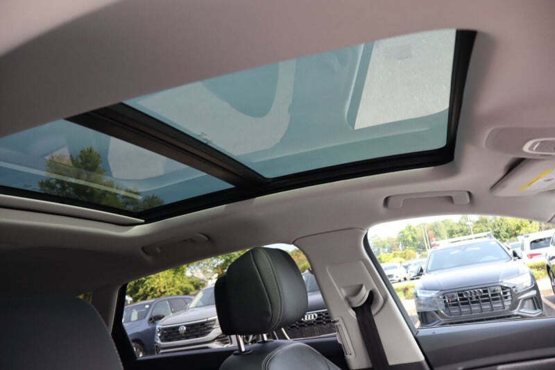 2024 Audi Q8 e-tron quattro Premium