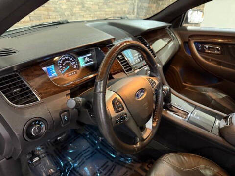 2017 Ford Taurus Limited